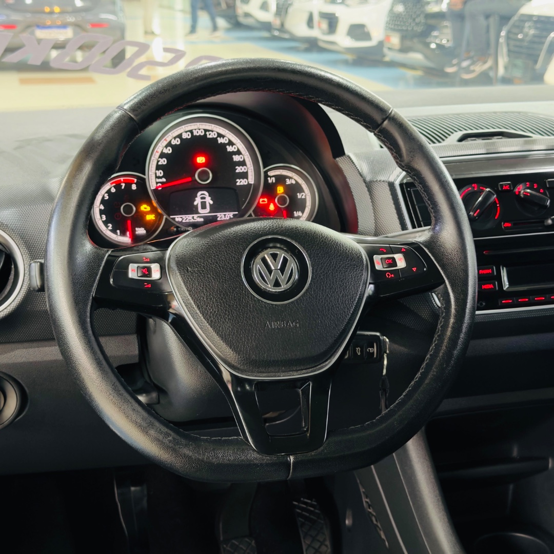 VOLKSWAGEN UP