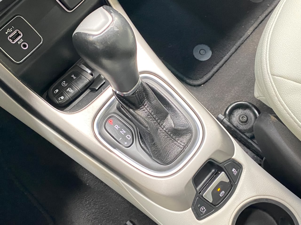 JEEP COMPASS