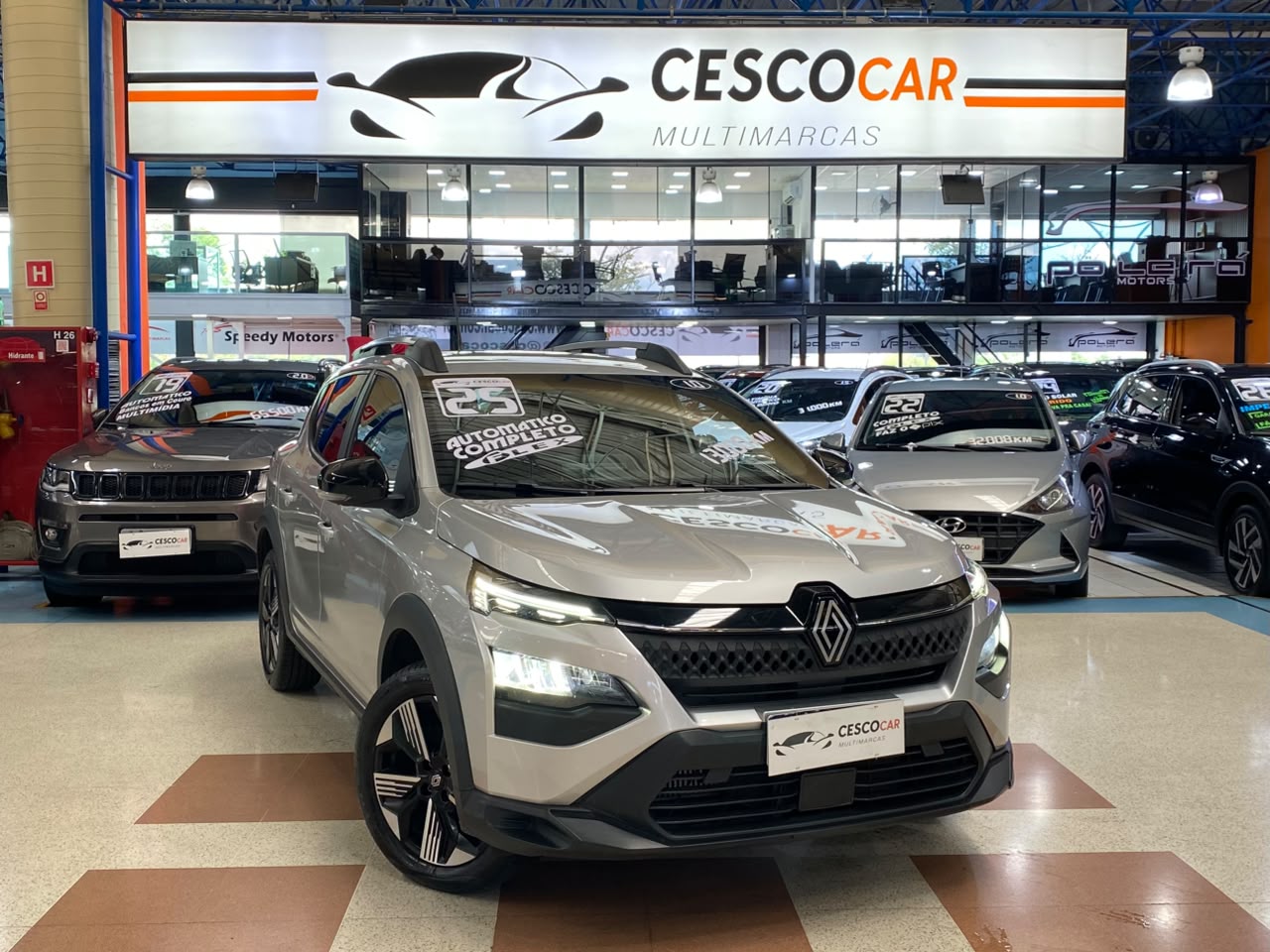 RENAULT JUVAQUATRE