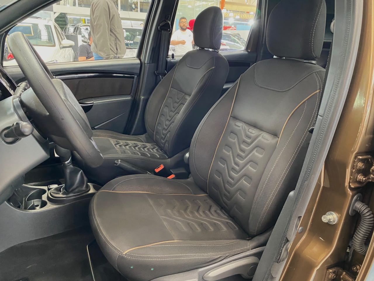 RENAULT DUSTER