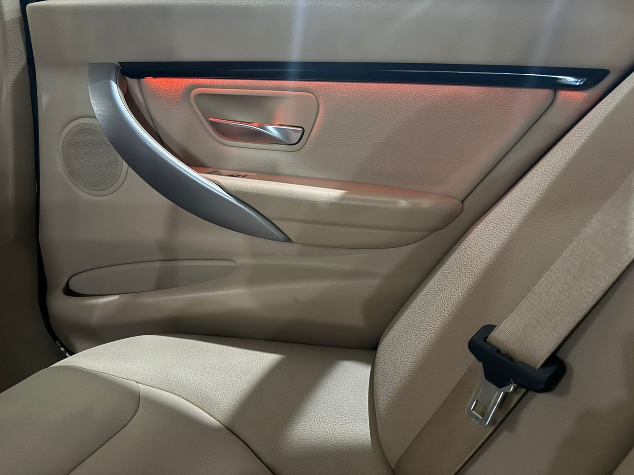 BMW 328i