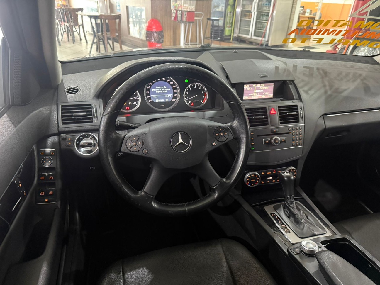 MERCEDES-BENZ C 180