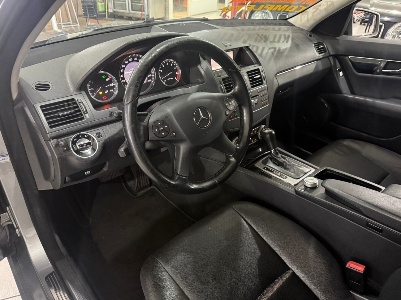 MERCEDES-BENZ C 180