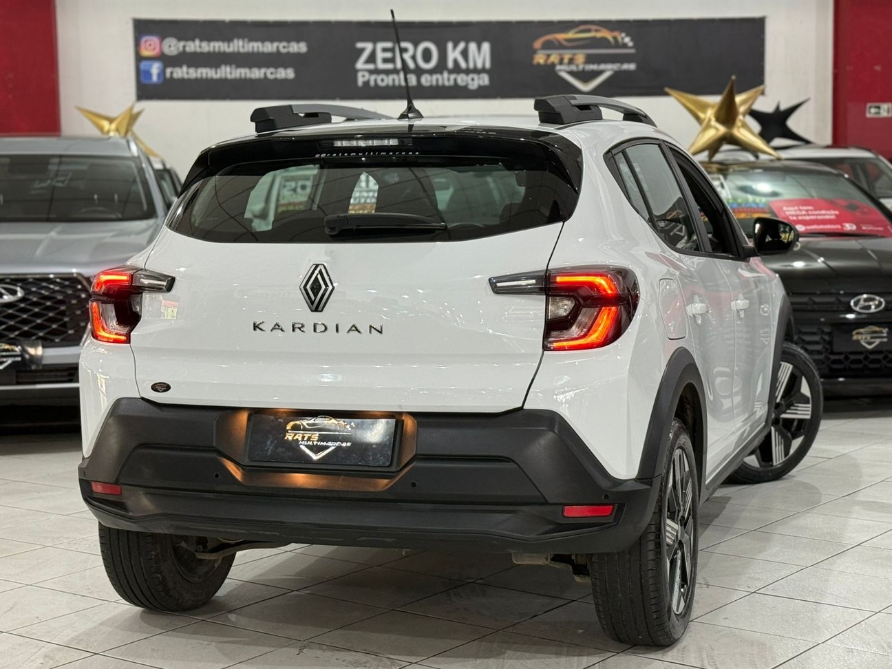 RENAULT JUVAQUATRE