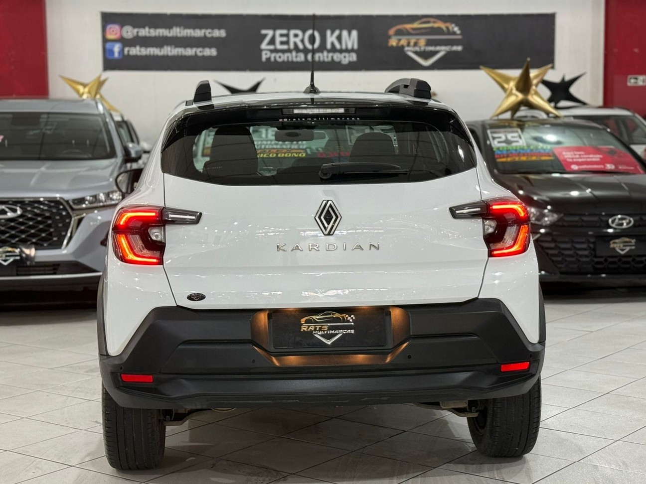 RENAULT JUVAQUATRE