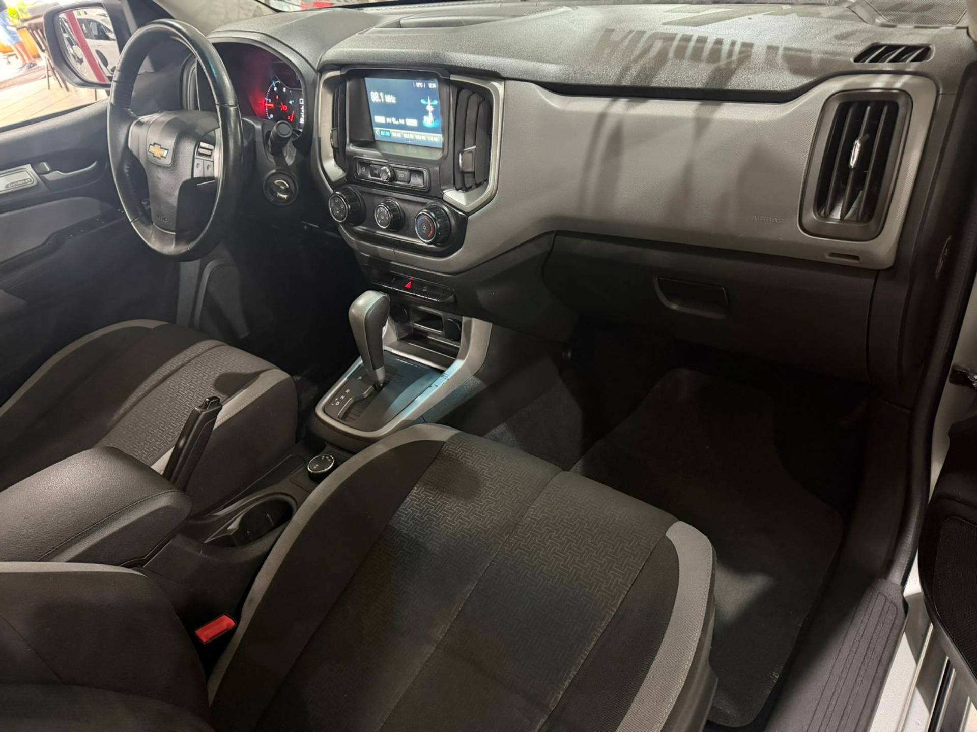 CHEVROLET S10