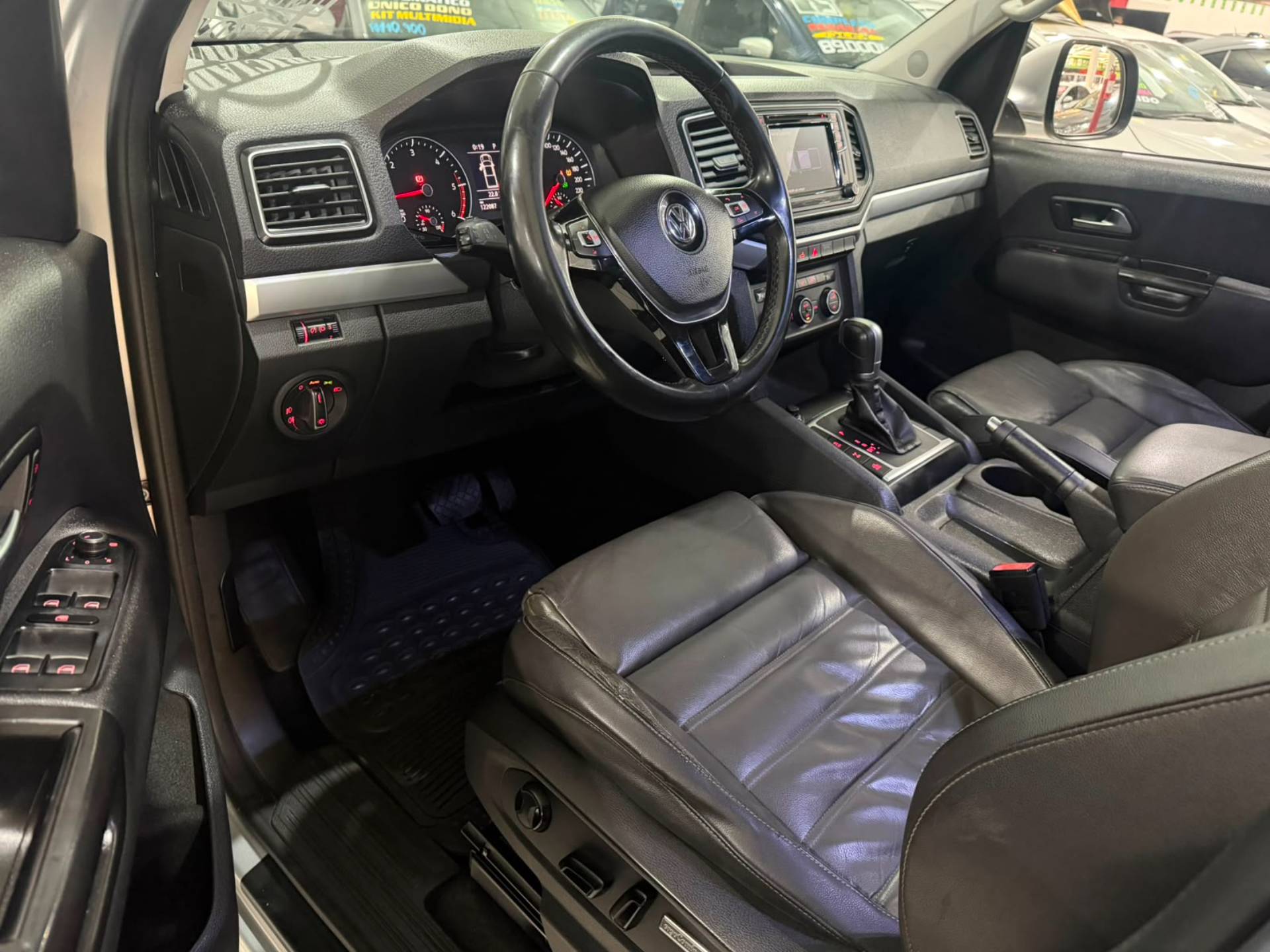 VOLKSWAGEN AMAROK