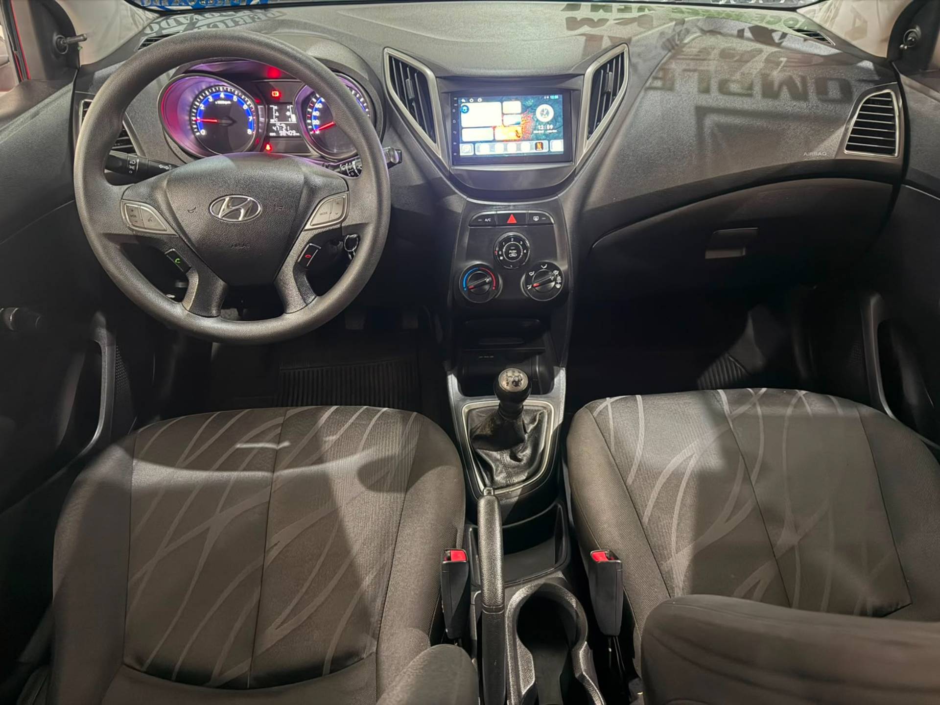 HYUNDAI HB20