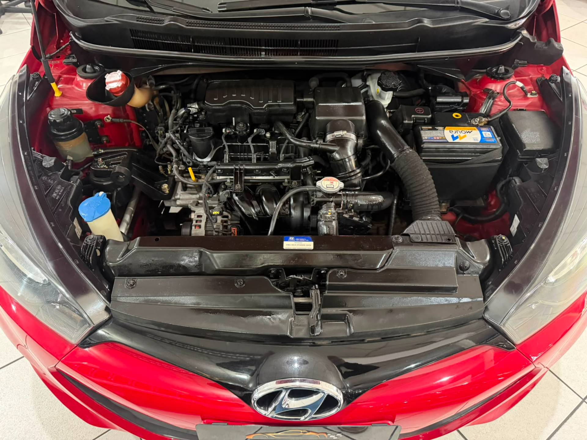 HYUNDAI HB20