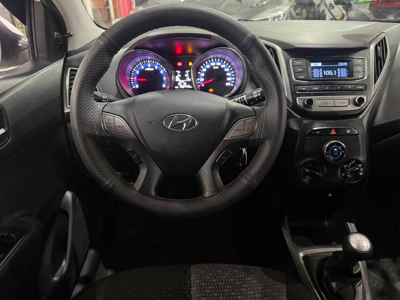 HYUNDAI HB20