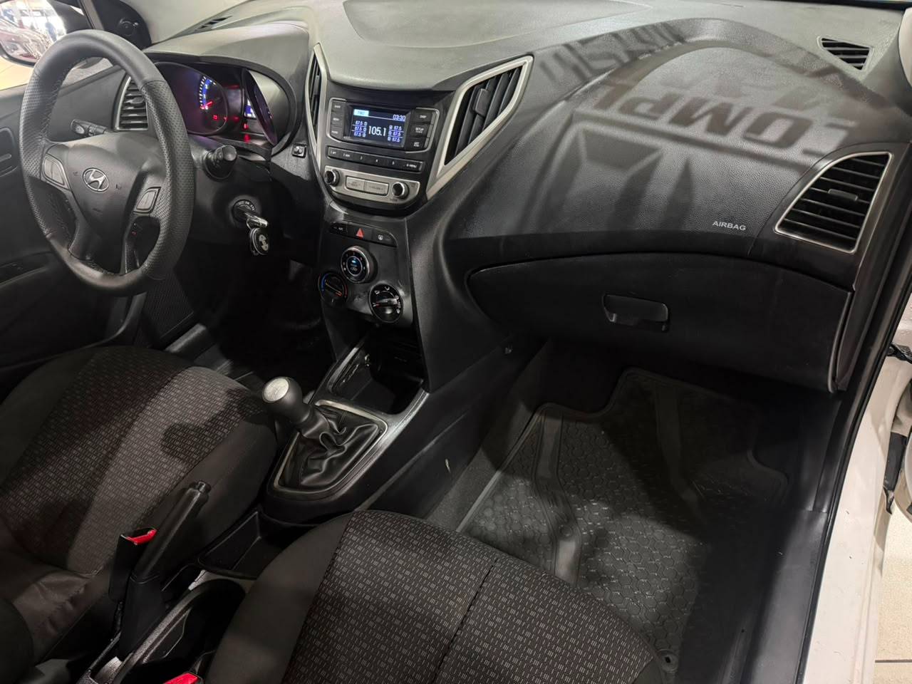 HYUNDAI HB20
