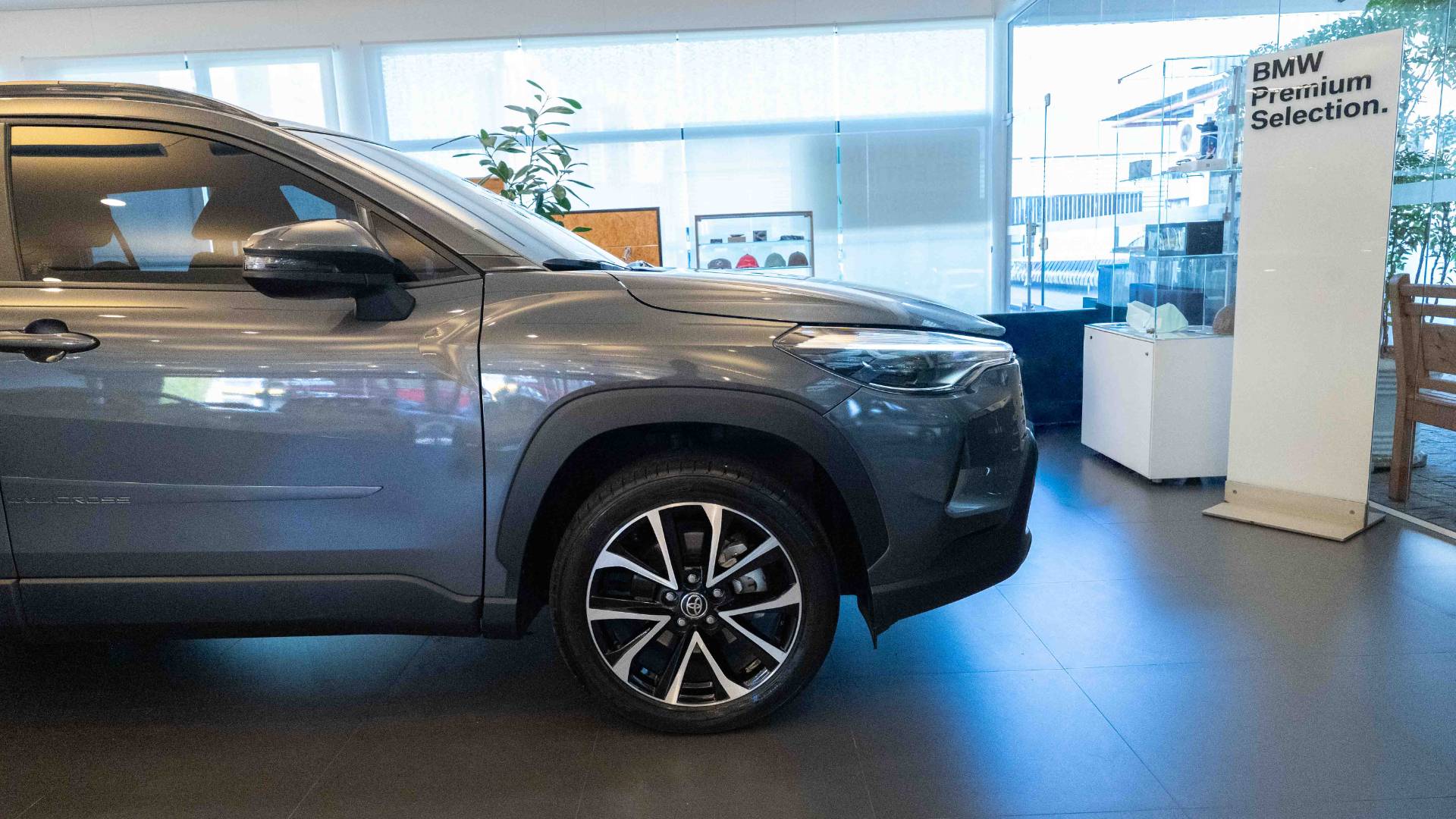 TOYOTA COROLLA CROSS