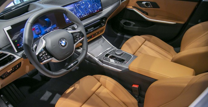 BMW 320i