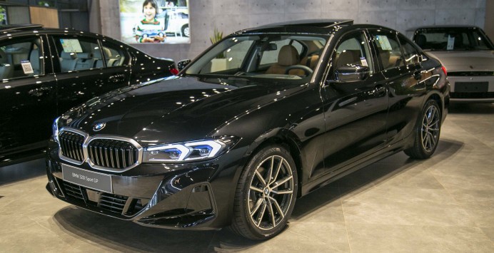 BMW 320i