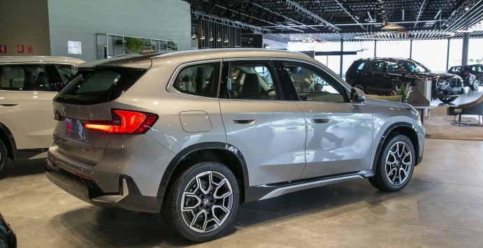BMW X1