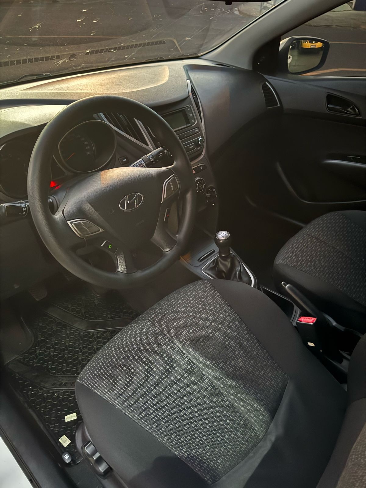 Car Image 9