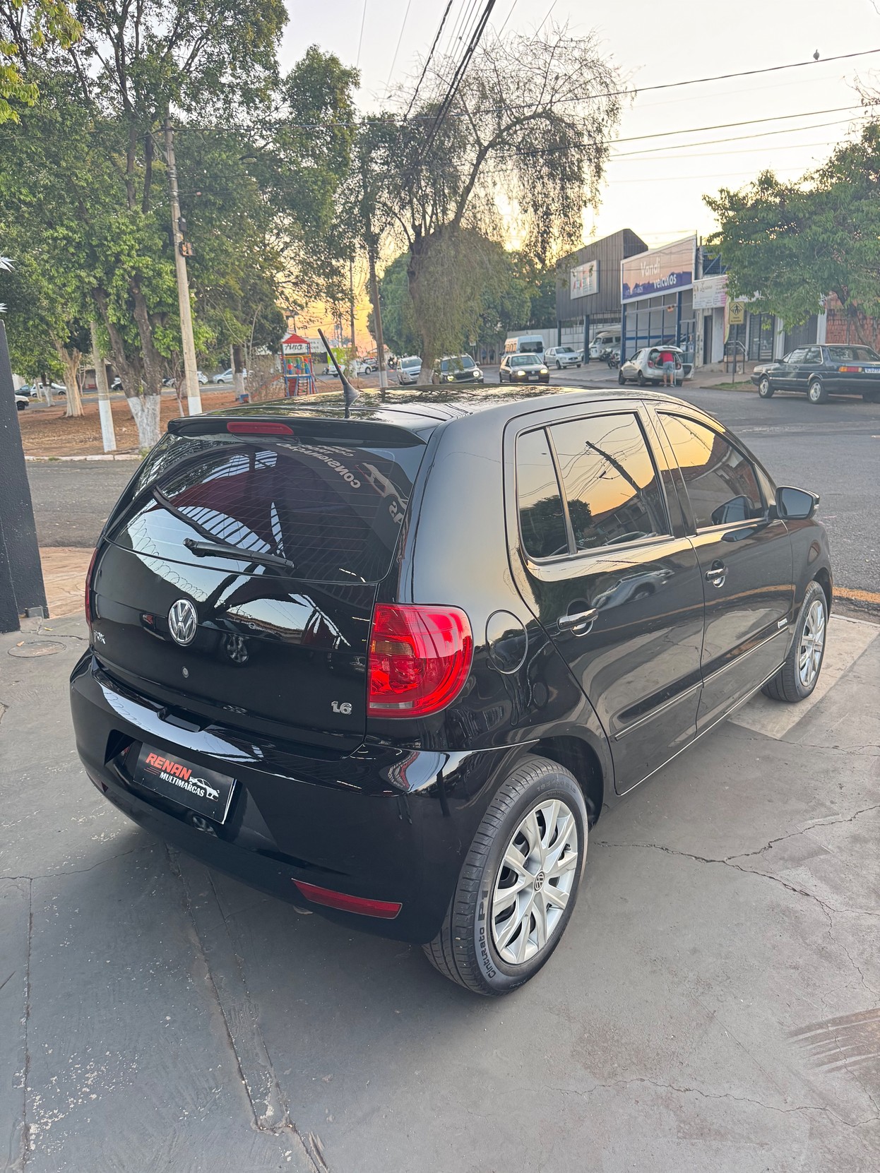 Car Image 5