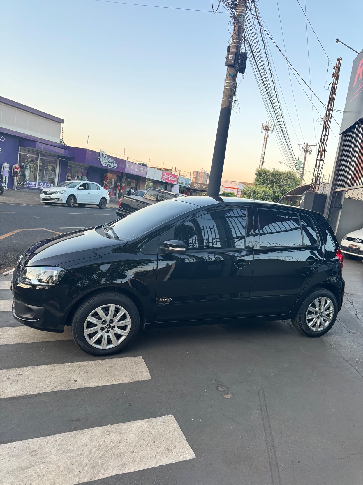 Car Image 8