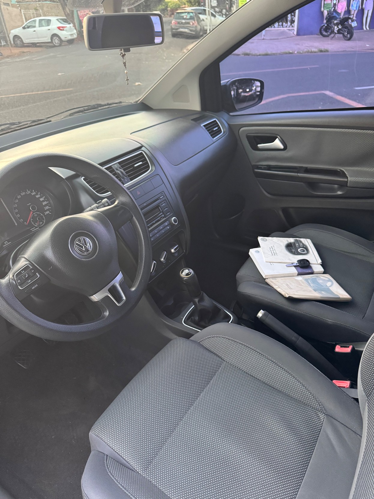 Car Image 9