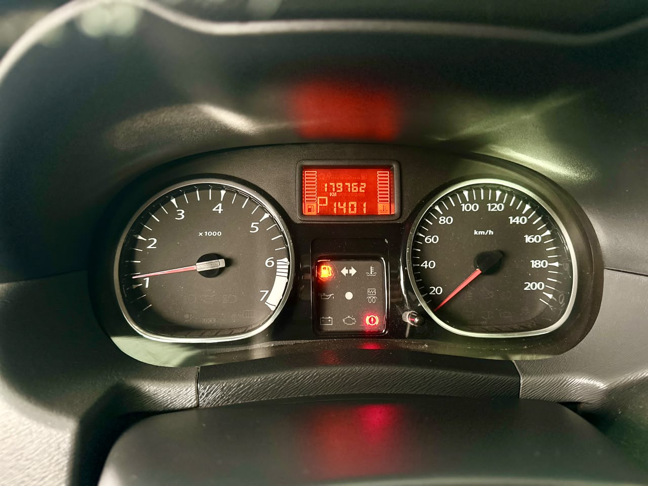 RENAULT DUSTER