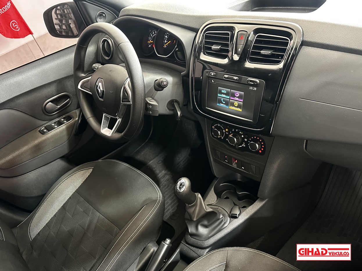 RENAULT LOGAN
