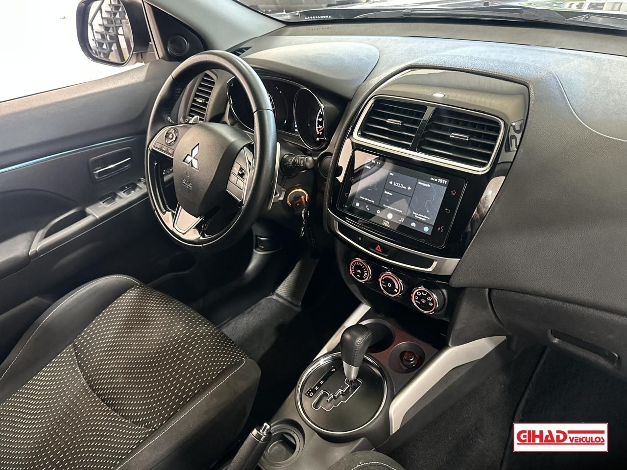 MITSUBISHI OUTLANDER SPORT