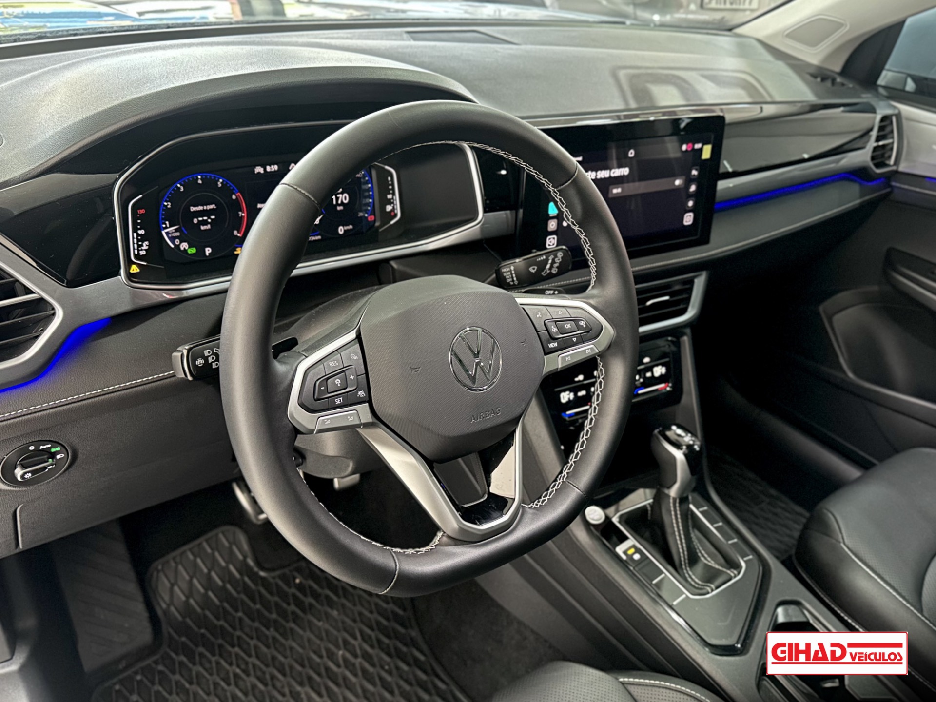 VOLKSWAGEN TAOS