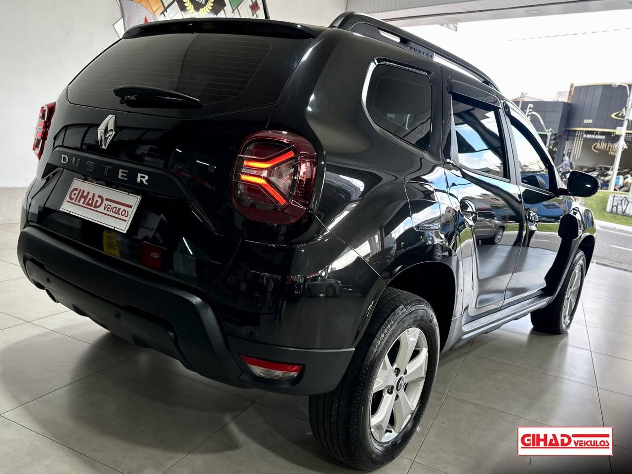 RENAULT DUSTER