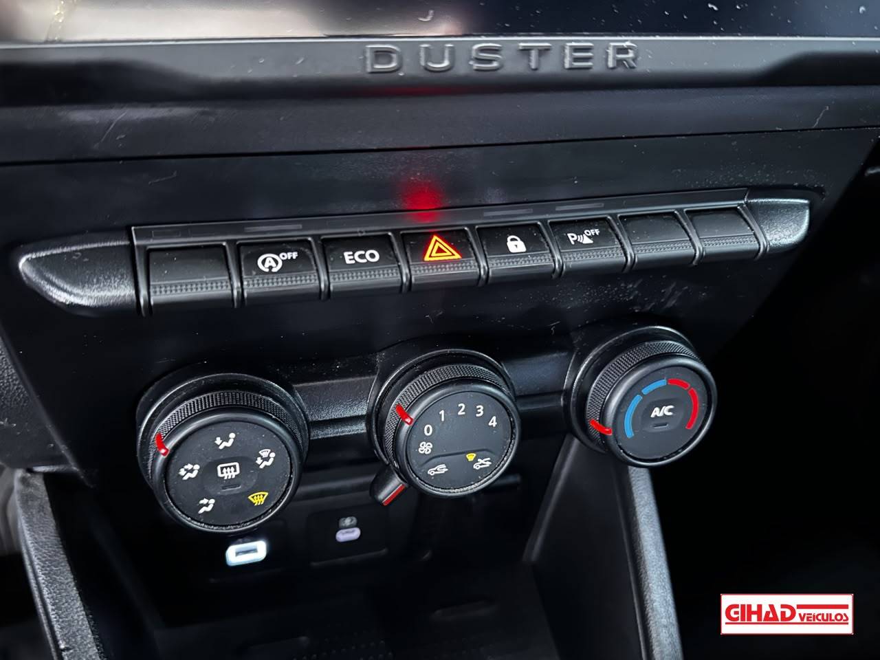 RENAULT DUSTER