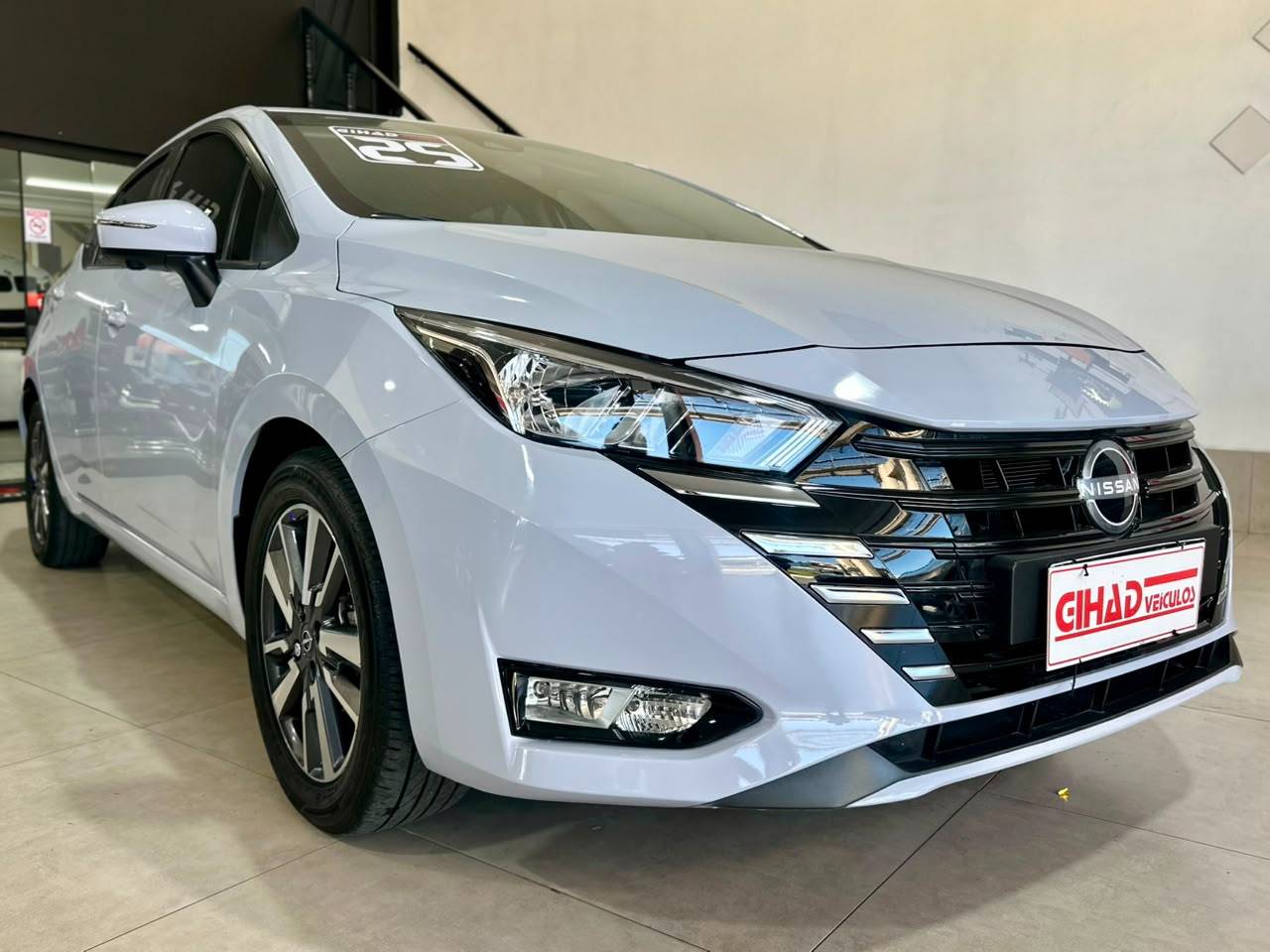 NISSAN VERSA
