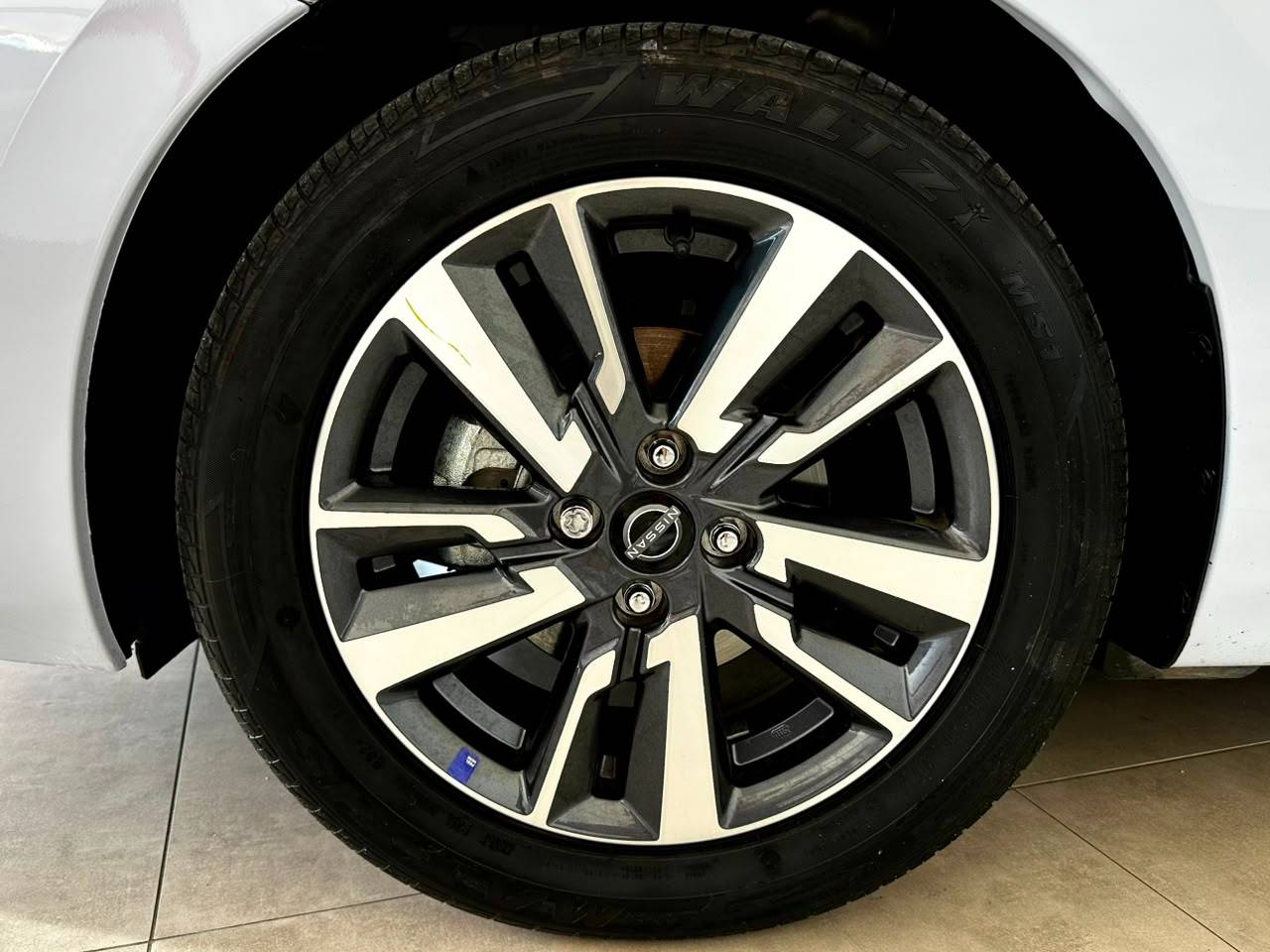 NISSAN VERSA