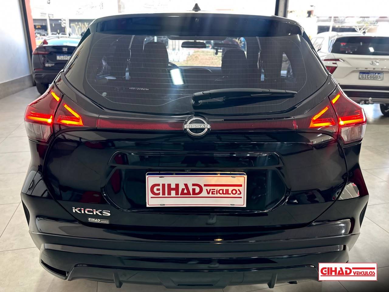 NISSAN KICKS