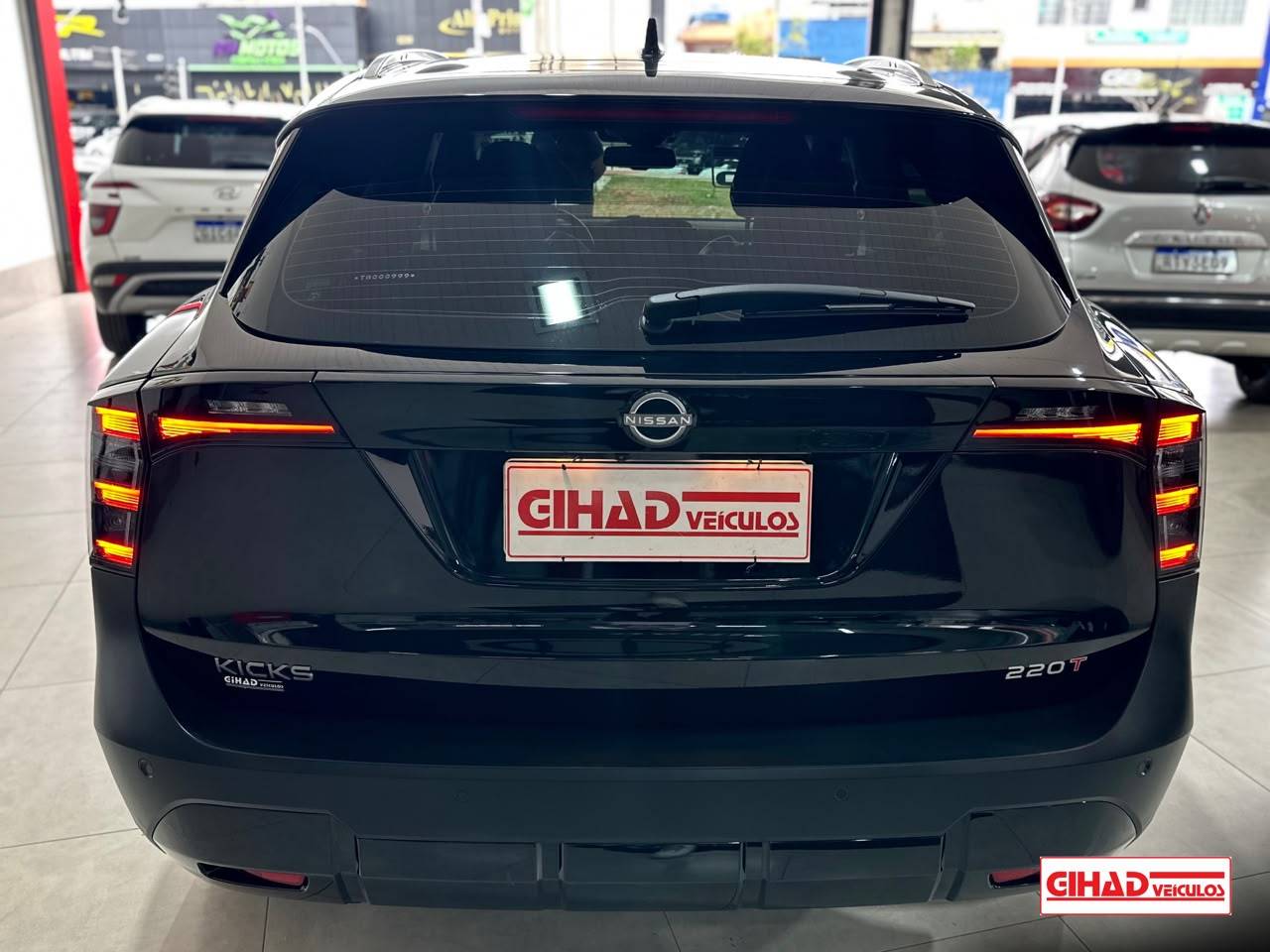 NISSAN KICKS