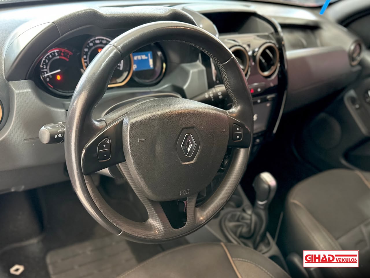 RENAULT DUSTER