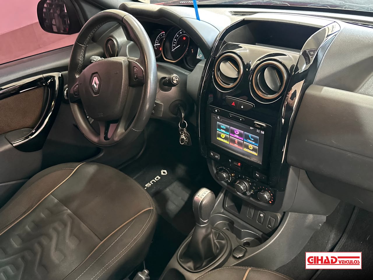 RENAULT DUSTER