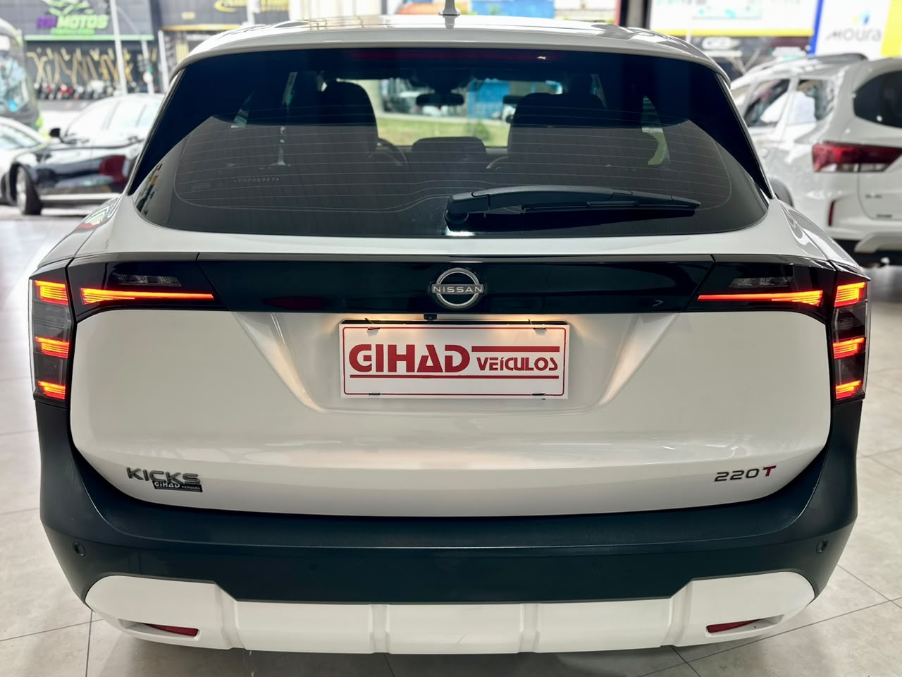 NISSAN KICKS