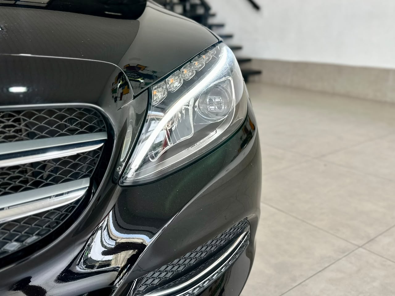 MERCEDES-BENZ C 180
