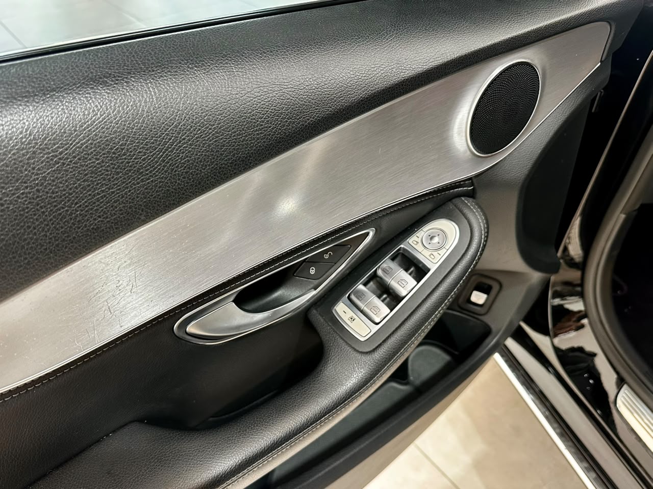 MERCEDES-BENZ C 180