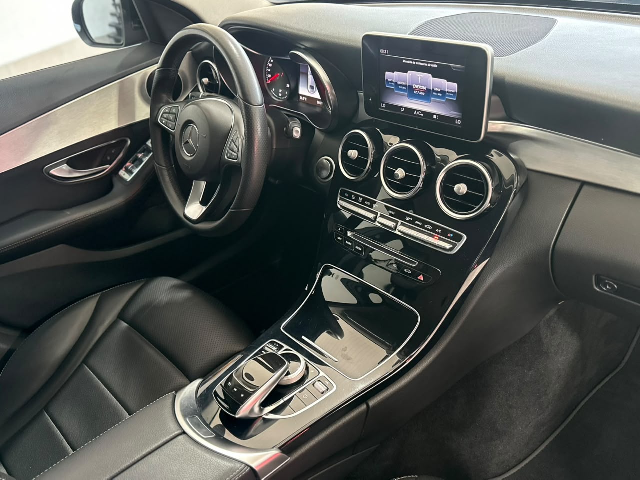 MERCEDES-BENZ C 180