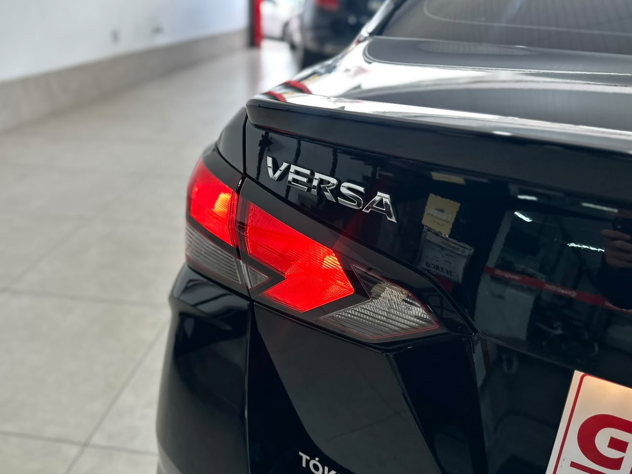 NISSAN VERSA