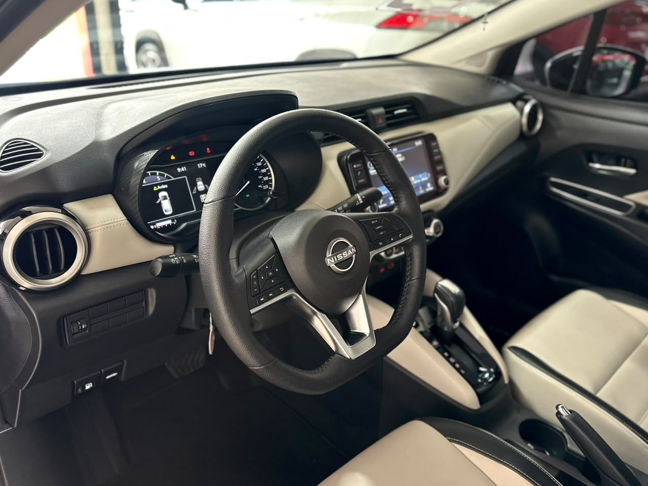NISSAN VERSA