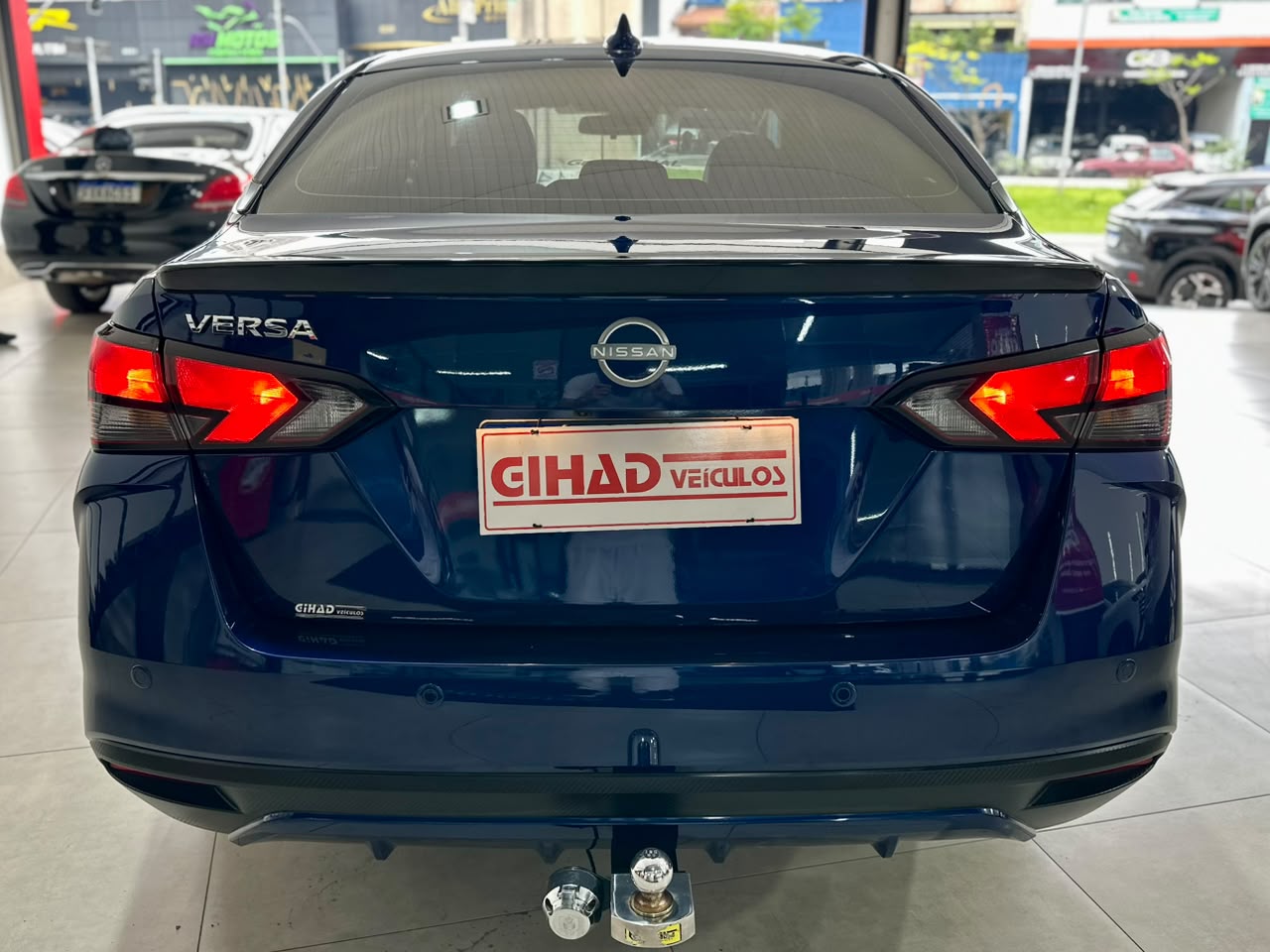 NISSAN VERSA