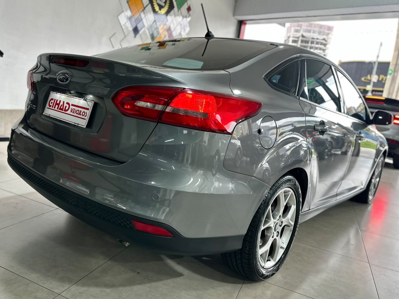 FORD FOCUS