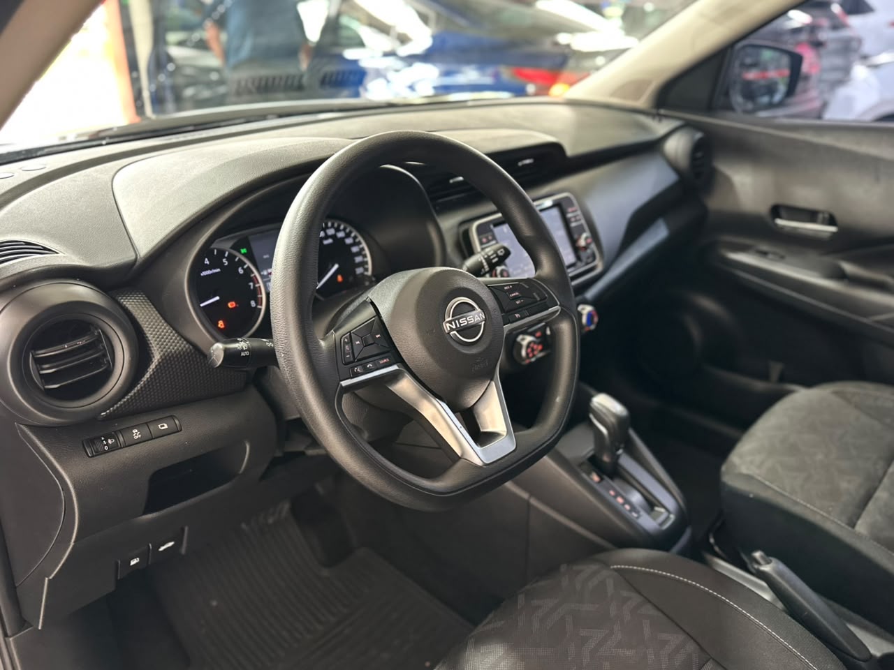 NISSAN KICKS