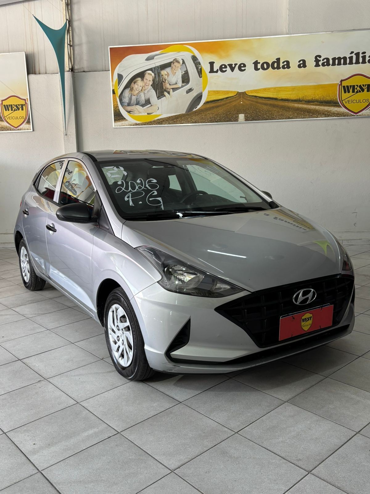 HYUNDAI HB20