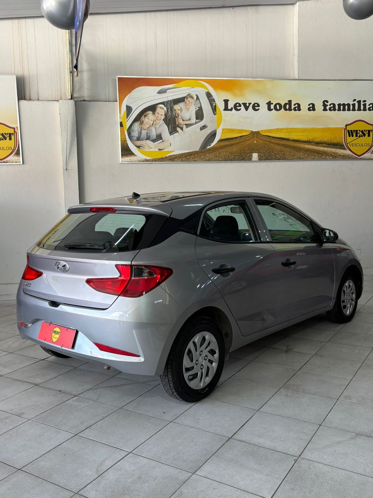 HYUNDAI HB20