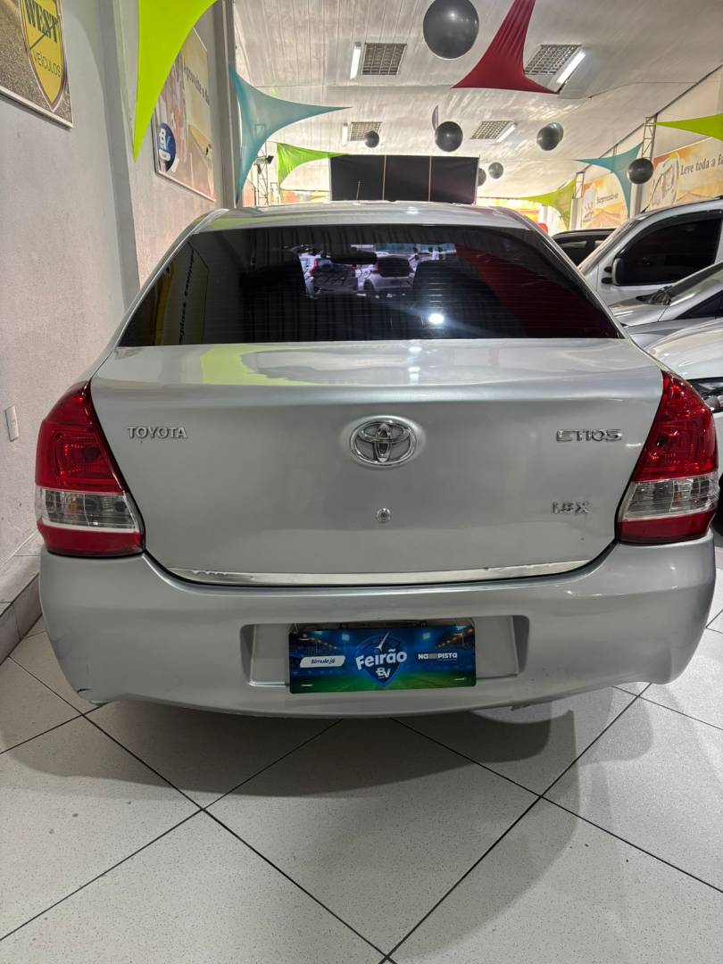 TOYOTA ETIOS