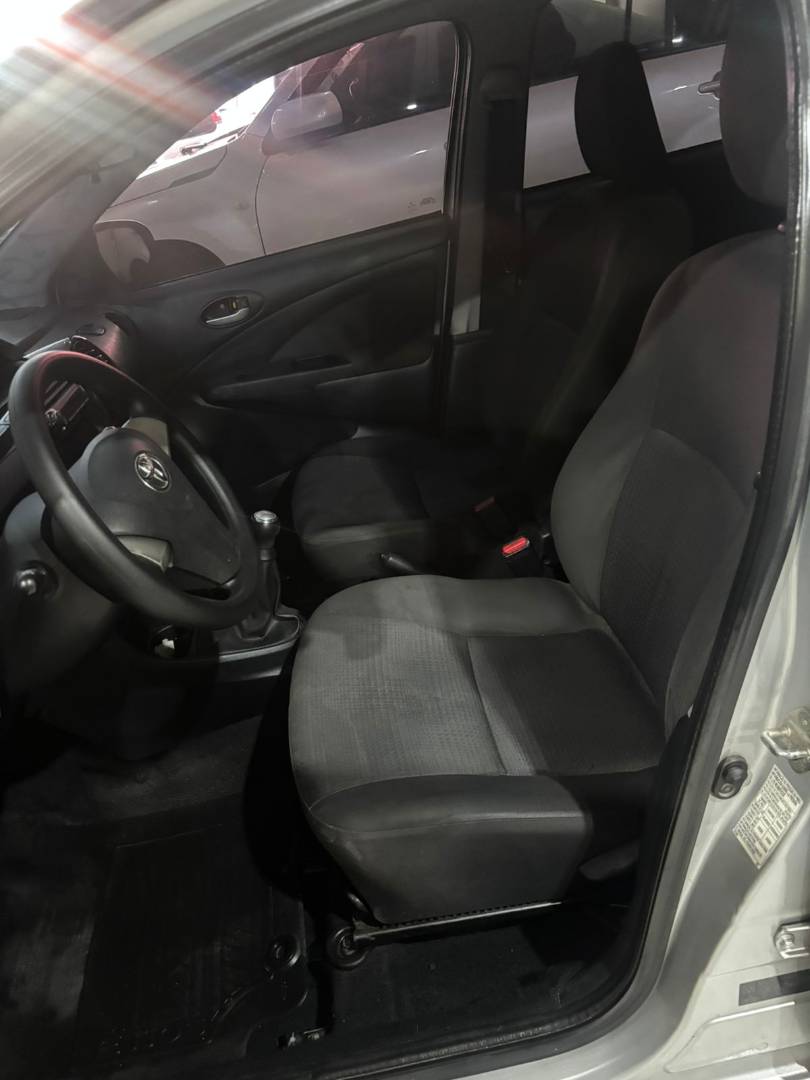 TOYOTA ETIOS