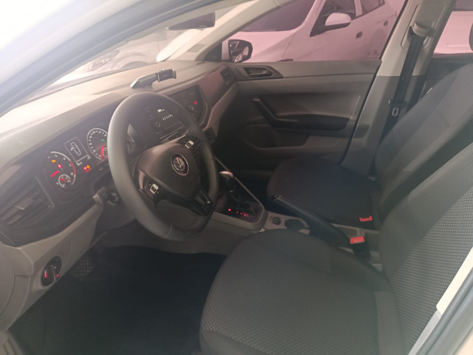VOLKSWAGEN VIRTUS