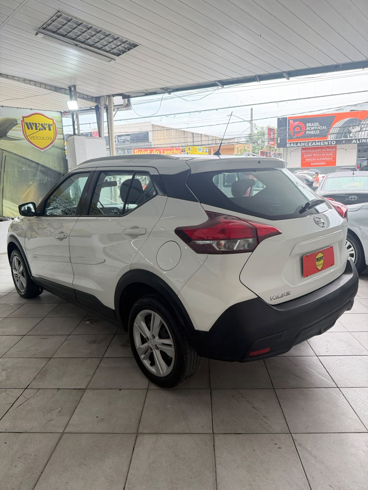 NISSAN KICKS